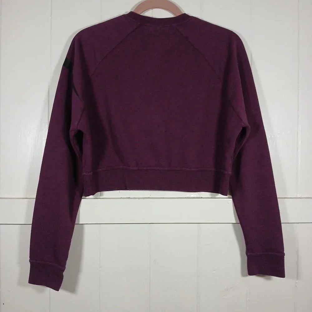 Nike Sweatshirt Cropped Fleece Knit Big Swoosh Logo Dri-FIT Women's XS Purple LS